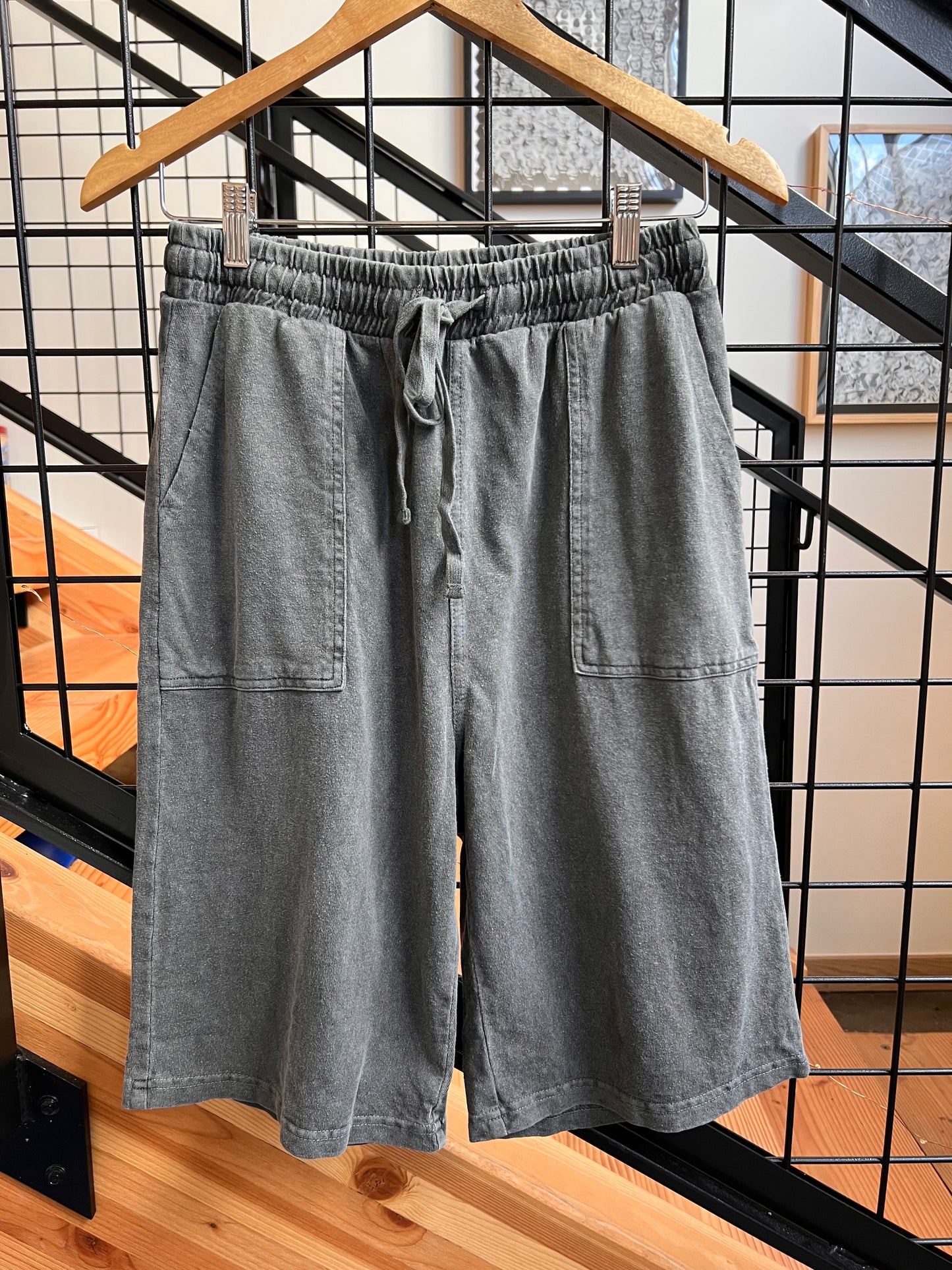 Hemp/Cotton Bermuda Pocket Shorts - Vintage Black