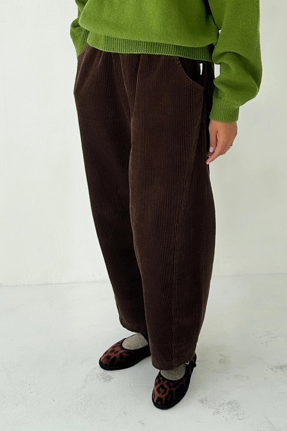 Soft Corduroy Arc Pants