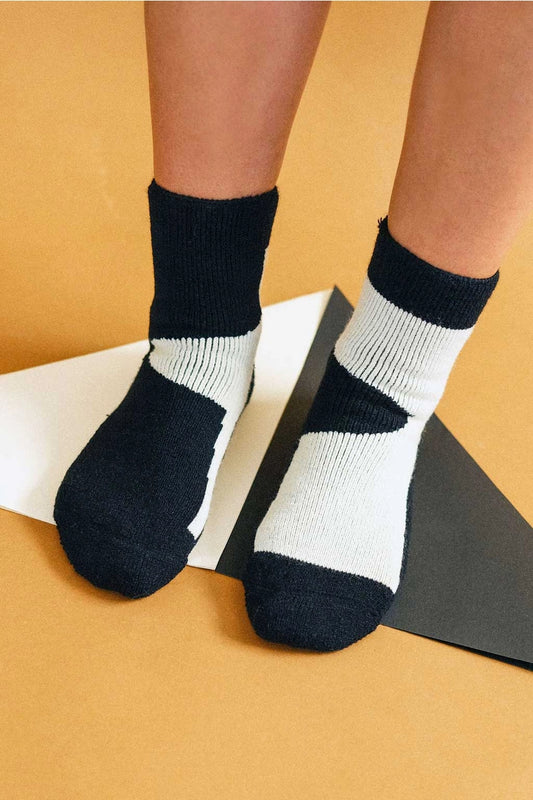 Cozy Thick Plush Ankle Sock - Black and White