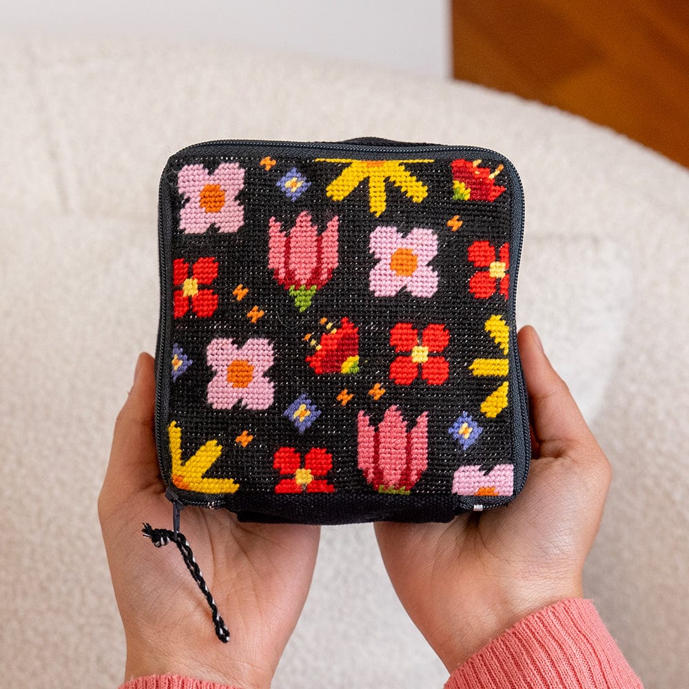 POP ART PETALS | Needlepoint Pouch Kit