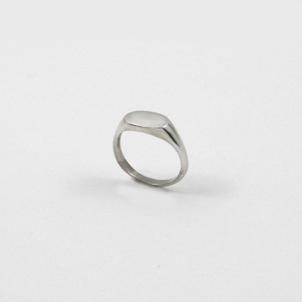 Wyatt Signet Ring - Sterling Silver