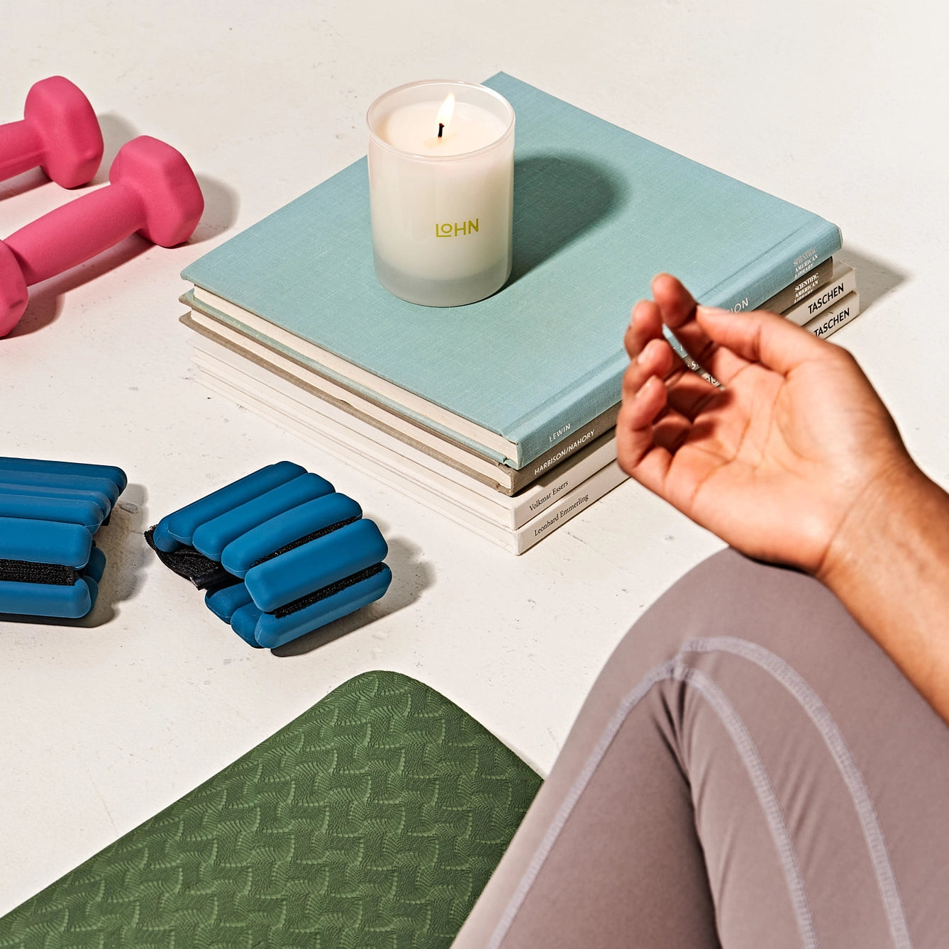 LOHN Candle - ZIMA - Bergamot & Black Tea